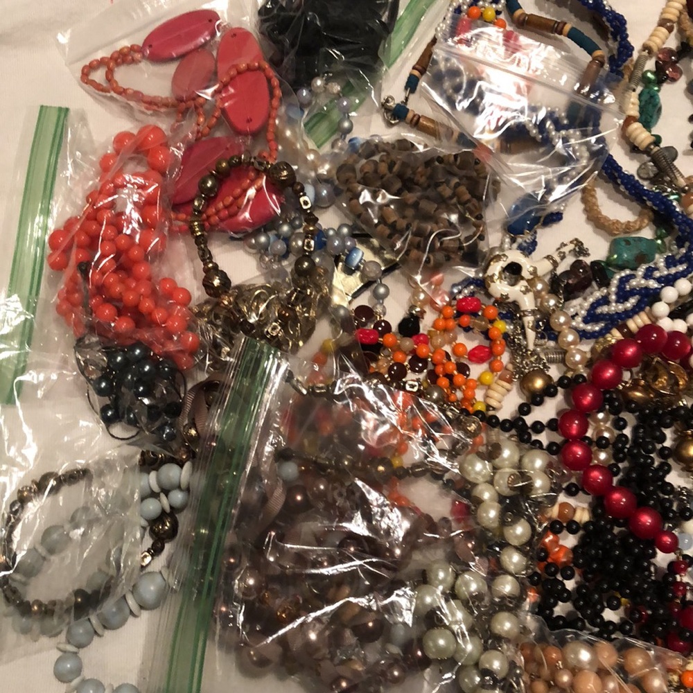 Jewelry box lot - Picture 2 of 6